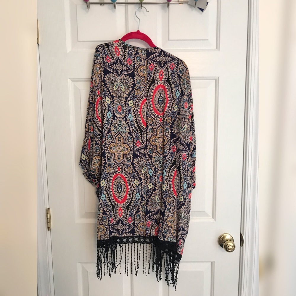 Patterned Kimono - Picture 2 of 2